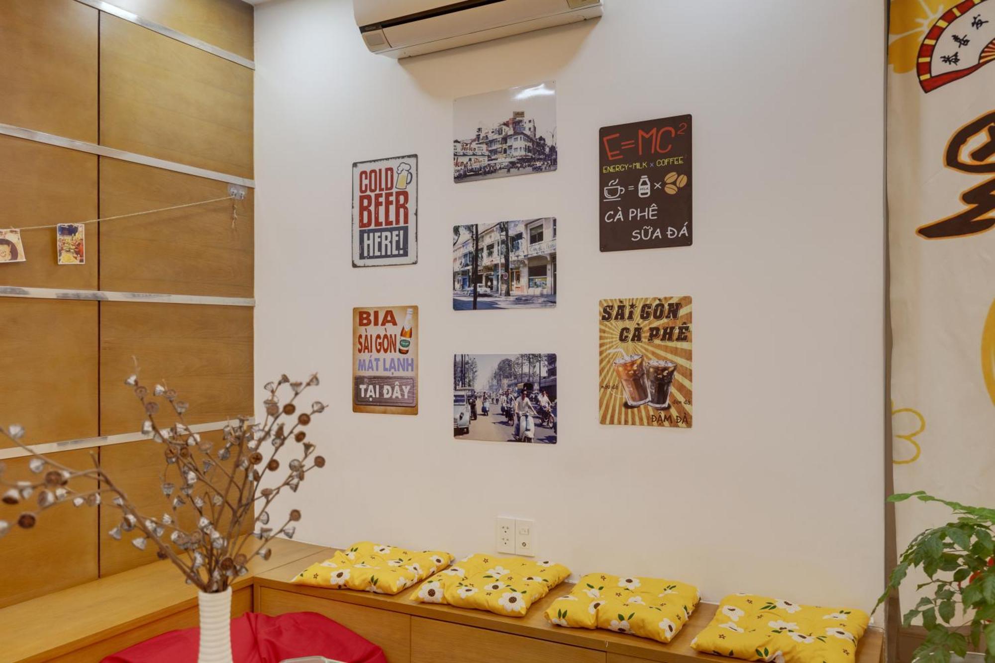 Saigon Authentic - Daily Walking Morning Tour, Fresh Daily Breakfast, Gym & Rooftop Billiard * TP. Hồ Chí Minh