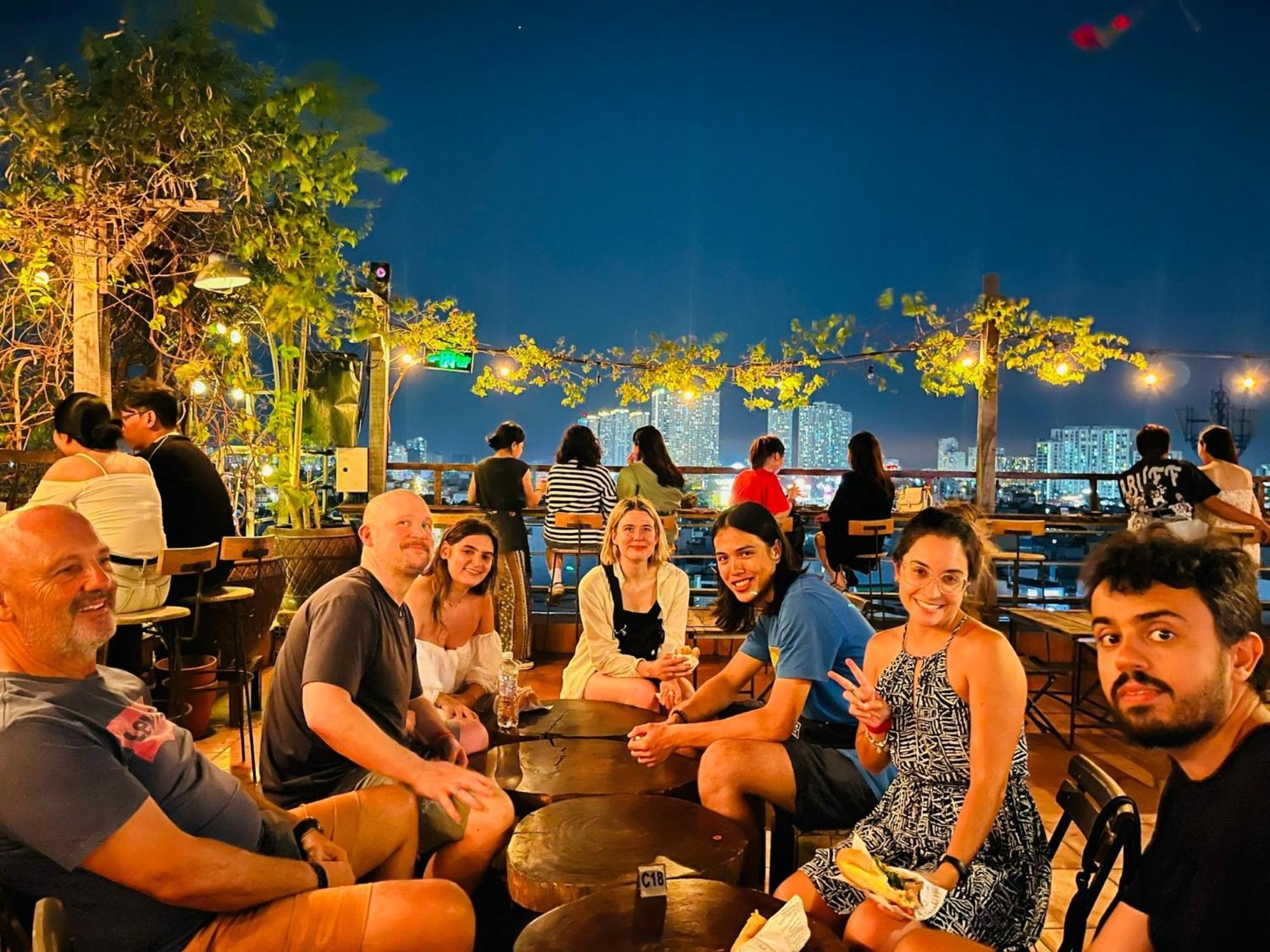Nhà trọ Saigon Authentic - Daily Walking Morning Tour, Fresh Daily Breakfast, Gym & Rooftop Billiard TP. Hồ Chí Minh